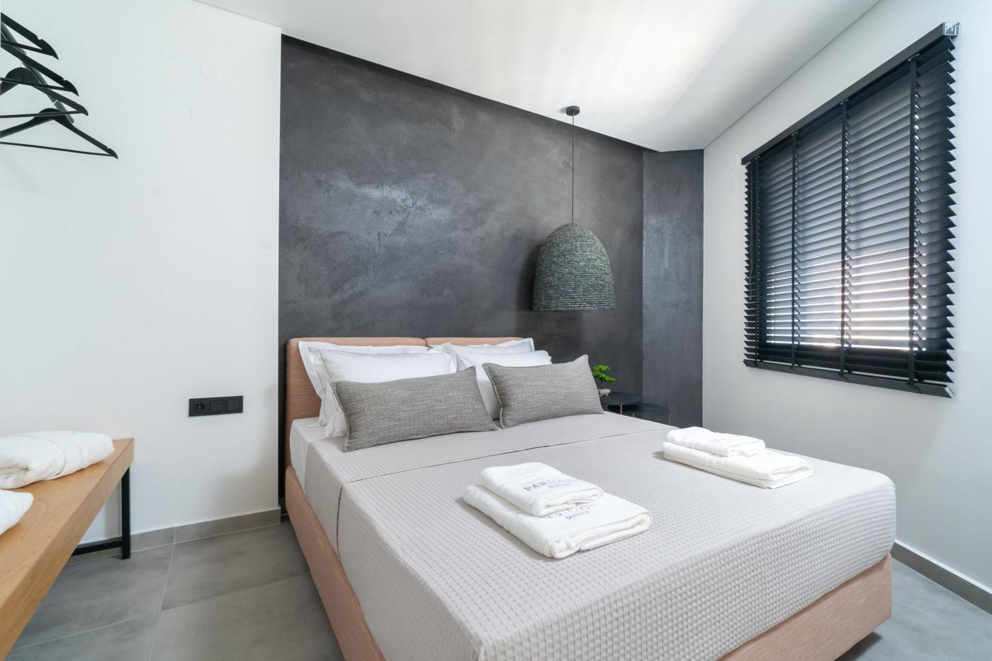Parilion Suites Потос Екстериор снимка