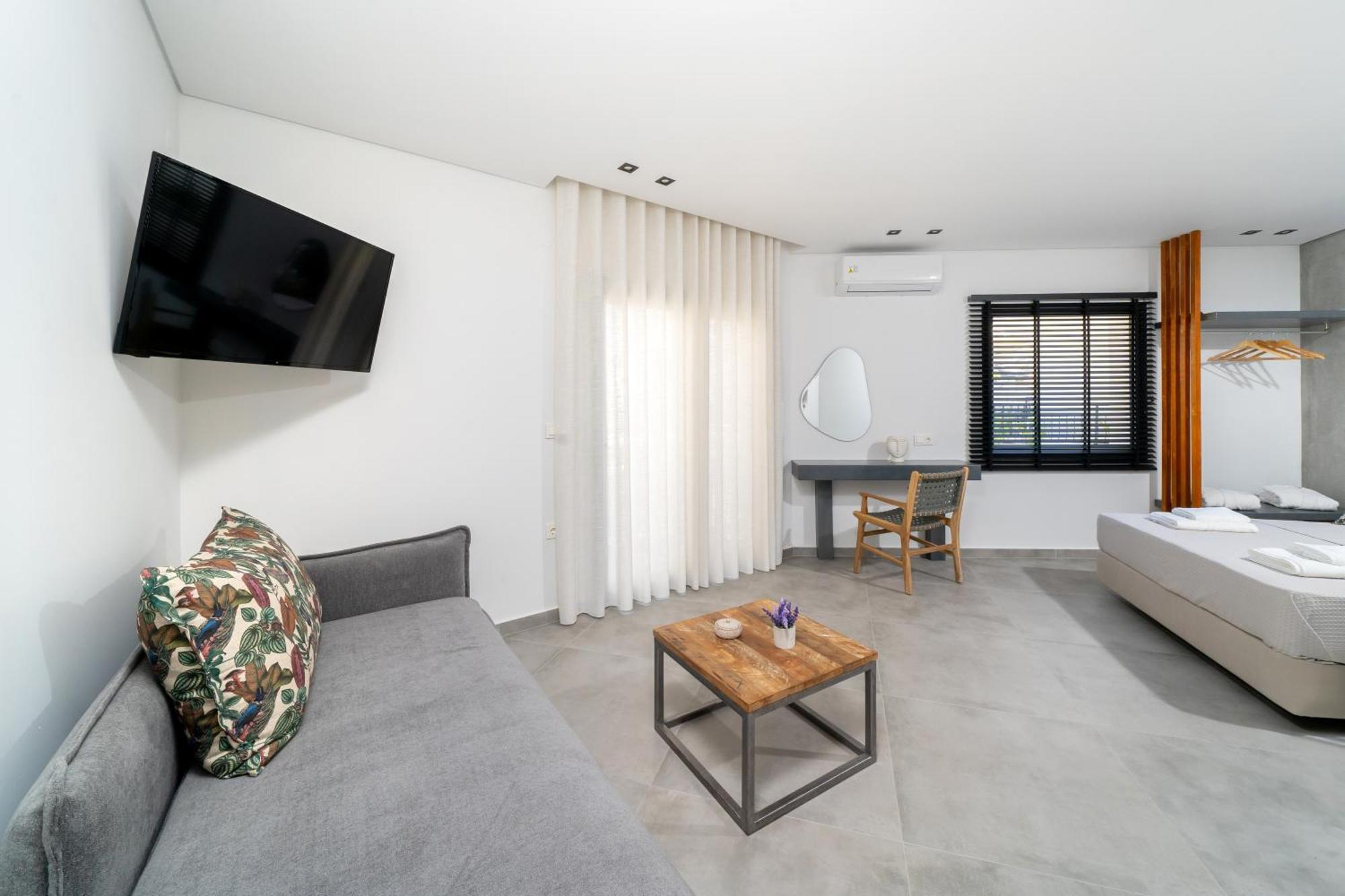 Parilion Suites Потос Екстериор снимка
